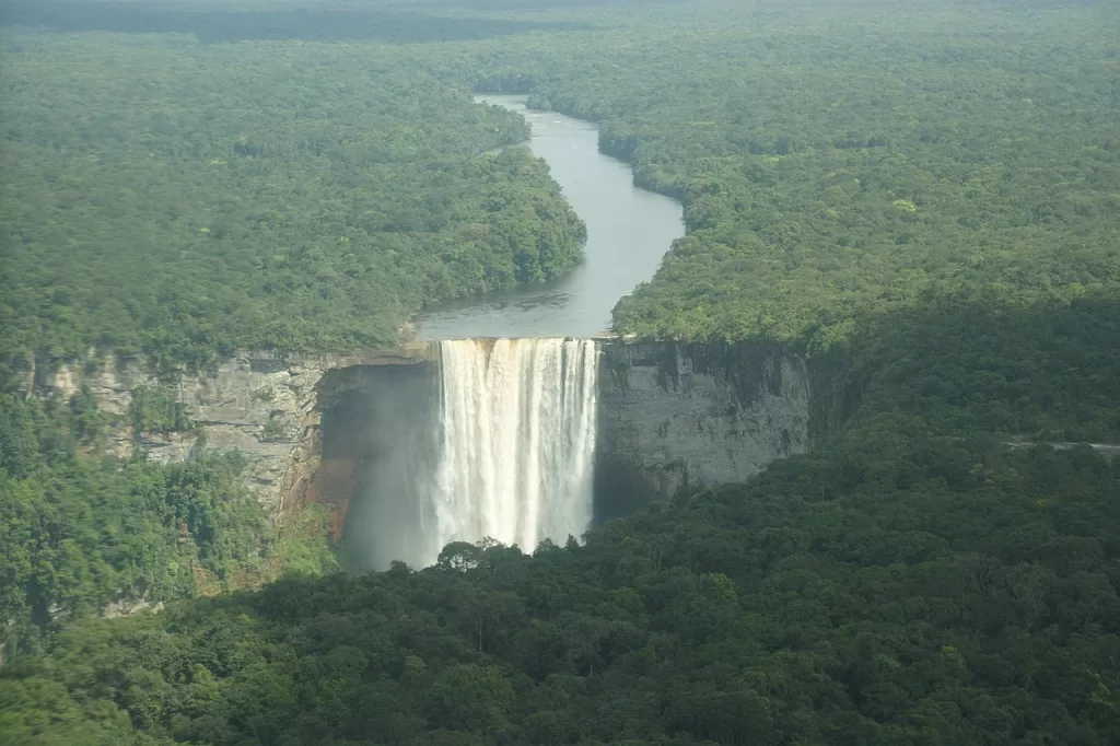 Kaieteur Falls Tours: Marvel at the World’s Longest Single-Drop Waterfall Kaieteur Falls Tours: Marvel at the World’s Longest Single-Drop Waterfall